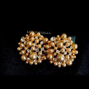 Beautiful pearl and bling Earrings Clip On